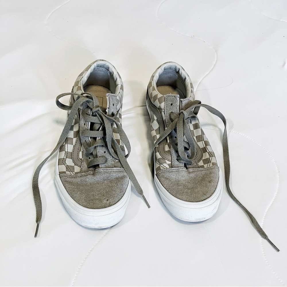 Vans | Classic Gray Checkered Low-Top Sneakers
